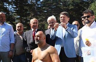 Adalet Bakanı Tunç, Gerede’de yağlı güreşleri...