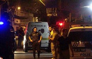 Adana’da olaya müdahale eden polis bıçaklandı