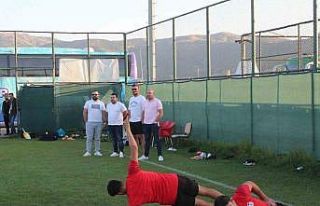 Afyonspor, yeni sezon hazırlıklarını çift idmanla...