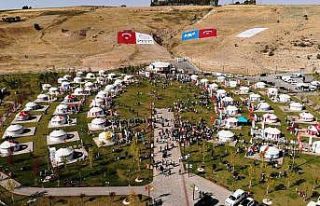 Ahlat’ı iki günde 120 bin kişi ziyaret etti