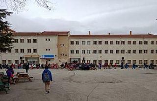 Ahmet Sezer Ortaokulu LGS’de büyük başarı sağladı