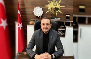 AK Parti’de Ahmet Kulat istifa etti