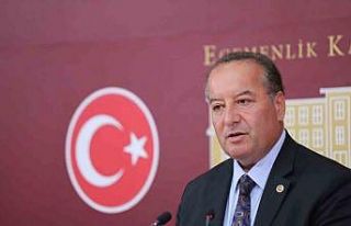 Akay 30 Ağustos Zafer Bayramı’nı kutladı