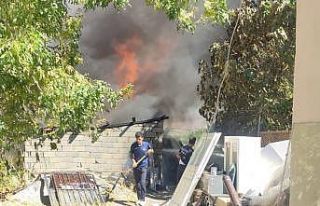 Akçadağ’da depo yangını