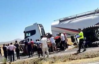 Aksaray’da tır traktöre çarptı: 1 ölü, 1 ağır...