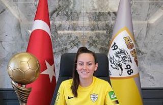 ALG Spor, 4 yerli ve 2 yabancı futbolcuyu transfer...