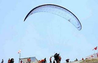 Ali Dağı’nda yamaç paraşütü heyecanı başlıyor