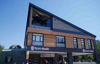 Ali Emiri Bilgievi Cezeri Bilim Merkezi’nde çocuklar...