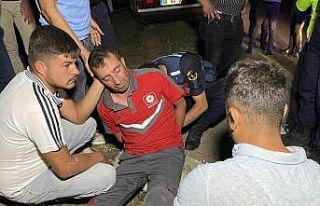 Alkollü sürücü önce polis aracında, sonra refüjde...