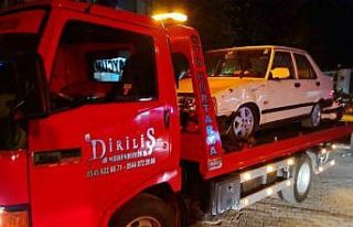 Alkolü sürücüler kaza yaptı: 2 yaralı