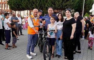 Altınova’da Her “Eve Bir Bisiklet” kampanyasında...