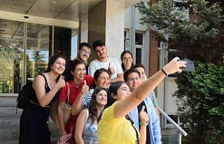 Anadolu Üniversitesi başarılı öğrencileri Eskişehir’de...