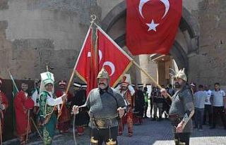 Ani’de fetih coşkusu