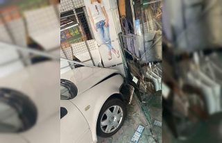 Ankara’da kontrolden çıkan otomobil dükkanın...