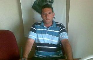 Annesini döven babasını öldürdü