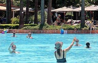 Antalya’da havuzlar denetlenip numune alınıyor