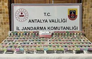 Antalya’da kaçak 287 elektronik sigara ele geçirildi