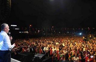 Antalya’nın ilçelerinde Zafer Bayramı coşkusu