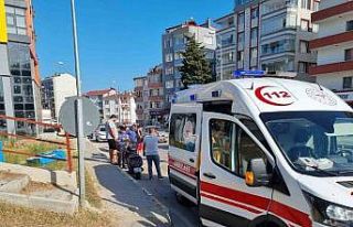 Araçtan kaçarken direksiyonu kıran motosikletli...