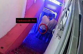 Arkadaş gibi sarıldı, cebindeki telefonu çaldı