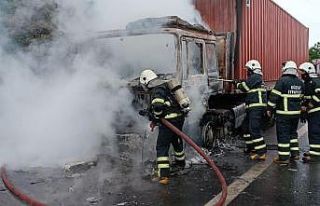 Ateş savaşçıları 330 olaya müdahale etti