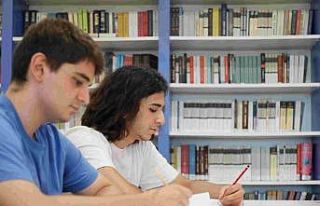Atıl Kitap Toplama Kampanyası’ndan, ODTÜ’ye...