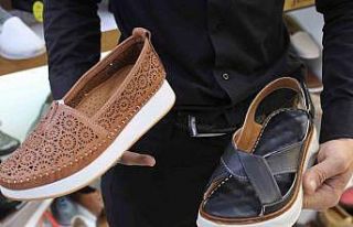 Ayak sağlığına dikkat edenler ortopedik ayakkabıları...