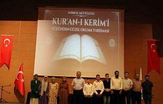 Aydın’da Kur’an-ı Kerim’i güzel okuma birincileri...