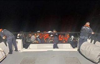 Ayvacık açıklarında 30 kaçak göçmen yakalandı