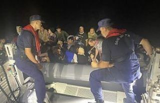 Ayvacık açıklarında 42 kaçak göçmen yakalandı