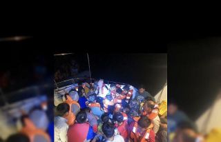 Ayvacık açıklarında 57 kaçak göçmen yakalandı