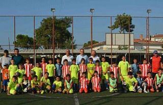 Ayvalık’ta 2023-Cumhuriyet Kupası Başkan Ergin’in...