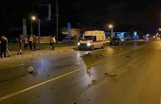 Bafra’da motosiklet ile otomobil çarpıştı: 1...