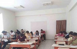 Bağlar Belediyesi ücretsiz kurslarla öğrencilerin...