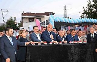 Bakan Ersoy: “Malatya ayağa kalkana kadar buradayız”