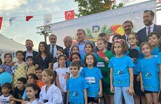 Bakan Osman Aşkın Bak: “8 milyon gencimize yüzme...