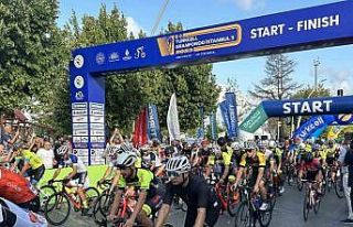 Bakan Osman Aşkın Bak: "Sporu seven bir ülke...