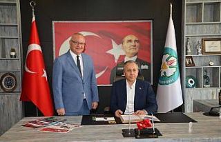 Bakan Yerlikaya’ya Manisa sunumu