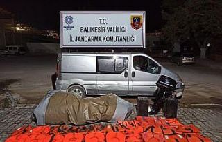 Balıkesir il jandarma komutanlığınca, göçmen...