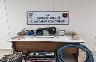 Balıkesir’de define avcıları suçüstü yakalandı