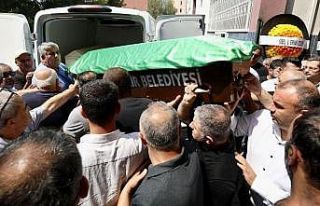 Balkondayken maganda kurşunuyla hayatını kaybeden...