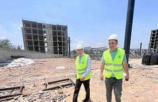 Barbaros Mahallesine modern semt pazarı