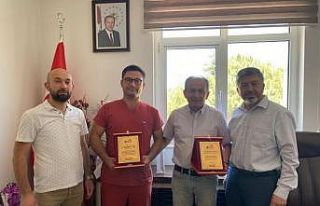 Başkan Akçadurak, Gediz Devlet Hastanesi çalışanlarına...