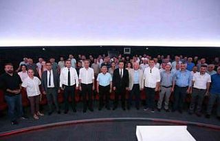 Başkan Büyükkılıç, Bilim Merkezi’nde okul...