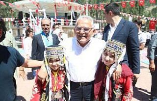 Başkan Büyükkılıç verdiği sözü tuttu, öğrenciler...