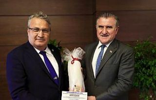 Başkan Çerçi kabine üyeleri ve bürokratları...