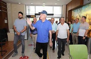 Başkan Engin, görevine alkışlarla döndü