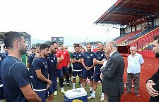 Başkan Özlü Düzcespor’un yeni stadını inceledi