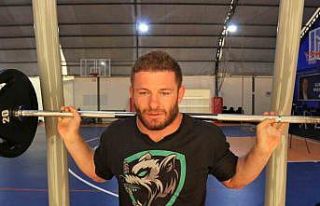 Başpehlivan İsmail Balaban, fotoğraf isyanını...