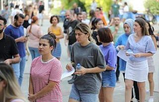 Bayraklı öğretmenlerini sınavla belirliyor